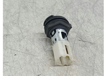 Priza 12V 1K0919309 Volkswagen Passat CC 1 (2008 - 2012) - miniatura 4