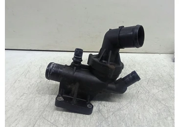 Carcasa termostat 110614599R Nissan Qashqai 2 J11 (2013 - 2020)