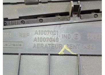 Grila ventilatie a1007049 Renault Megane 2 (2002 - 2006) - miniatura 4
