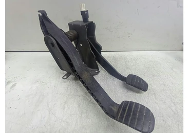 Pod pedalier 465106970R Dacia Sandero 1 (2008 - 2012) - miniatura 2