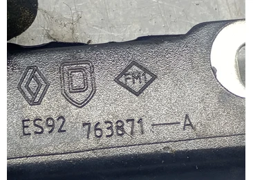 Balama capota Dacia Sandero 1 (2008 - 2012) - miniatura 3