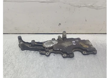 Capac chiulasa 8200114807 Renault Megane 2 (2002 - 2006) k4j-d7