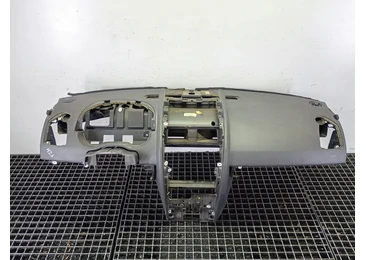 Plansa bord 8200491054 Renault Megane 2 (2002 - 2006) k4j-d7