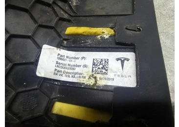 Ornament interior 1096027-61 Tesla Model 3 1 (2017 - 2020) - miniatura 3