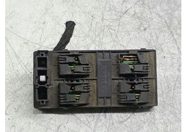 Panou comanda geamuri 8E0959851 Audi A4 B7 (2004 - 2008)