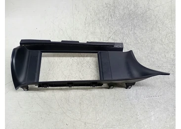 Ornament interior 682705DF0A Infiniti Q30 1 (2016 - 2020) 2.2 d 651.930