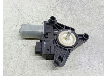 Motoras geam stanga spate A2469063100 Infiniti Q30 1 (2016 - 2020) 2.2 d 651.930