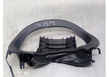 Ornament bord 682X25DF0A Infiniti Q30 1 (2016 - 2020) 2.2 d 651.930