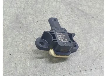 Senzor impact A1668210351 Infiniti Q30 1 (2016 - 2020) - miniatura 2