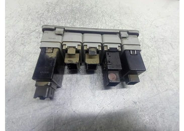 Panou butoane Hyundai Sonata NF (2005 - 2008) - miniatura 2