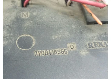 Modul confort P8200031555 Renault Clio 2 (facelift) (2001 - 2005) - miniatura 3