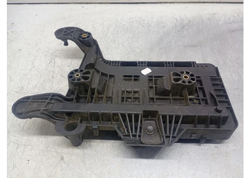 Suport baterie 1k0915333C Volkswagen Passat CC 1 (2008 - 2012) CBA