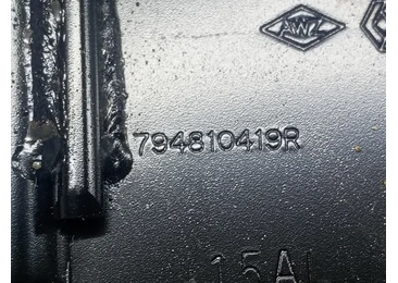 Ornament interior 794810419R Renault Arkana 1 facelift (2023–2025) - miniatura 4