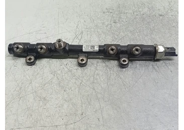 Rampa injectoare H8201257368 175217543R Renault Master 3 (2st facelift) (2019 - 2024) M9T710