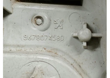 Stop dreapta haion 9678074580 Peugeot 2008 1 (2013 - 2017) - miniatura 4