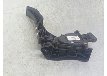 Pedala acceleratie 13252702 Opel Astra J (2009 - 2012)