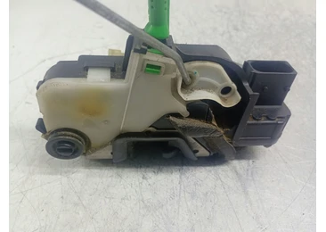 Broasca dreapta spate 3023880 Opel Astra J (2009 - 2012) - miniatura 2
