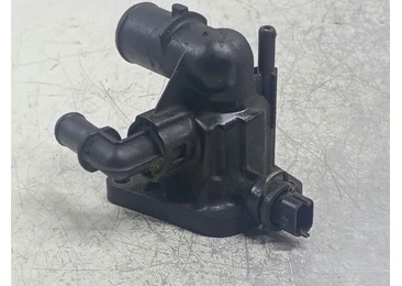 Carcasa termostat 55206391 Opel Astra J (2009 - 2012) - miniatura 2