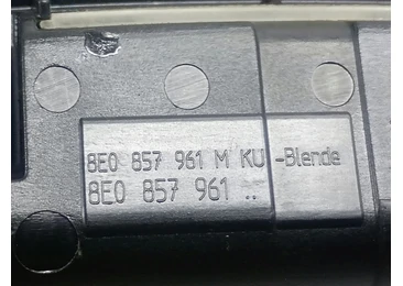 Scrumiera 8E0857961M Audi A4 B7 (2004 - 2008) - miniatura 3