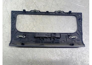 Ornament bord 5K0858071M Volkswagen Golf 6 (2008 - 2015) 2.0 tdi cbdc