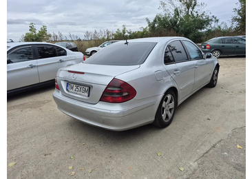 Mercedes Benz E-Class W211/S211 (2002 - 2006) - miniatura 4