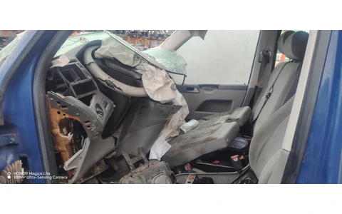 Volkswagen Transporter T5 (2003 - 2009) - imagine 4