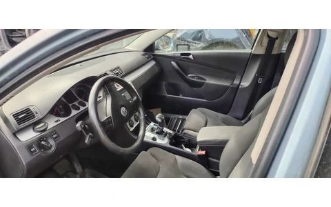 Volkswagen Passat B6 (2005 - 2010) - imagine 5