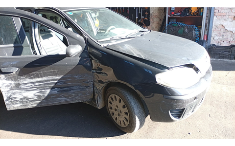 Fiat Punto 2 (facelift) (2003 - 2009) - imagine 1