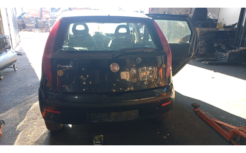 Fiat Punto 2 (facelift) (2003 - 2009) - imagine 2