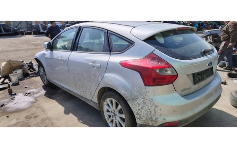Ford Focus 3 (2011 - 2015) - imagine 1