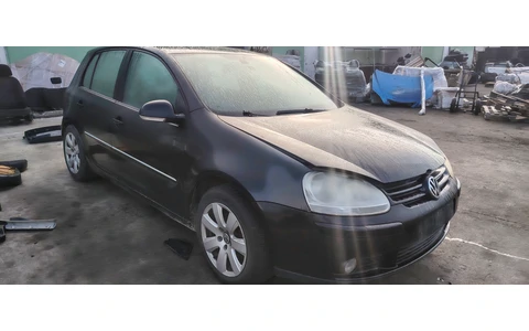 Volkswagen Golf 5 (2003 - 2009) - imagine 3