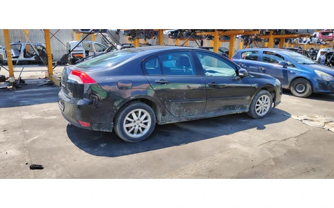 Renault Laguna 3 (2007 - 2011) - imagine 2