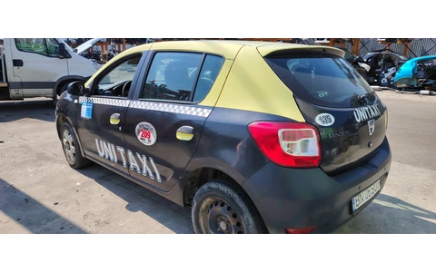 Dacia Sandero 2 (2013 - 2016) - imagine 3
