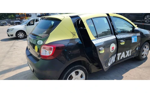 Dacia Sandero 2 (2013 - 2016) - imagine 4