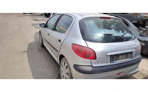 Peugeot 206 1 (facelift) (2002 - 2009) - imagine 5