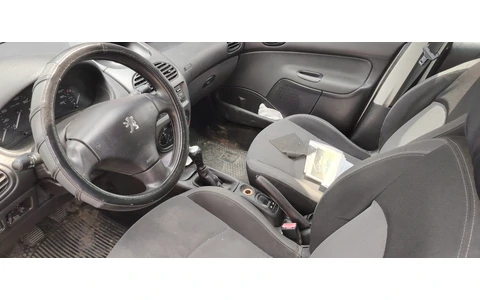 Peugeot 206 1 (facelift) (2002 - 2009) - imagine 4