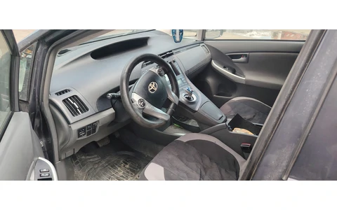 Toyota Prius XW30 (2009 - 2011) - imagine 5