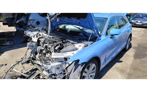 Volvo V60 2 (2018 - 2020) - imagine 4