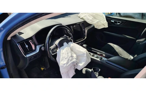 Volvo V60 2 (2018 - 2020) - imagine 7