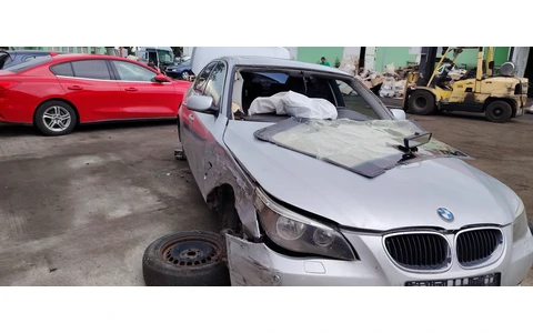 BMW Seria 5 E60/E61 (2003 - 2007) - imagine 1