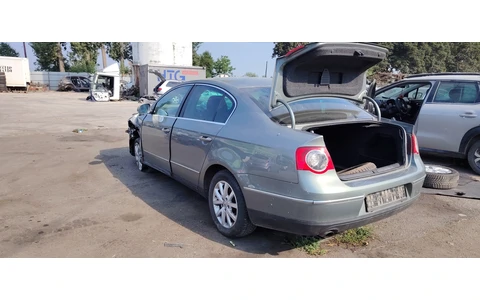Volkswagen Passat B6 (2005 - 2010) - imagine 3