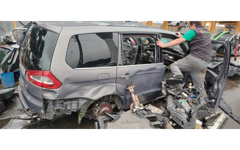 Ford Galaxy 2 (facelift) (2010 - 2015) - imagine 4