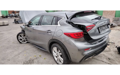 Infiniti Q30 1 (2016 - 2020) - imagine 4