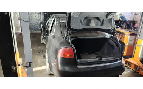 Audi A4 B7 (2004 - 2008) - imagine 4