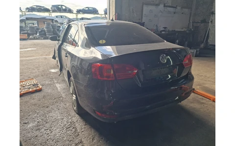 Volkswagen Jetta 6 (2010 - 2014) - imagine 3