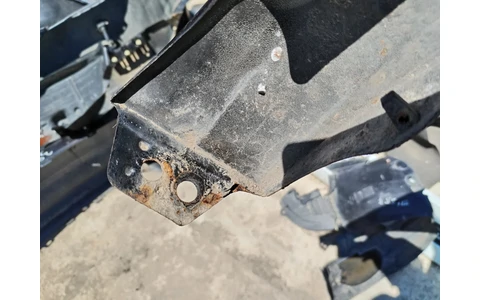 Aripa stanga fata 5c6821105 Volkswagen Jetta 6 (2010 - 2014) - imagine 4