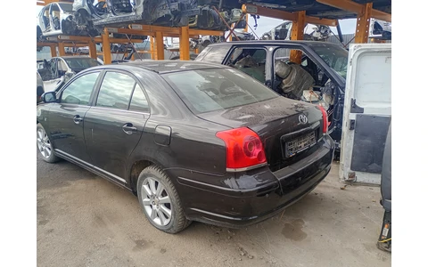 Toyota Avensis 2 T25 (2002 - 2006) - imagine 4