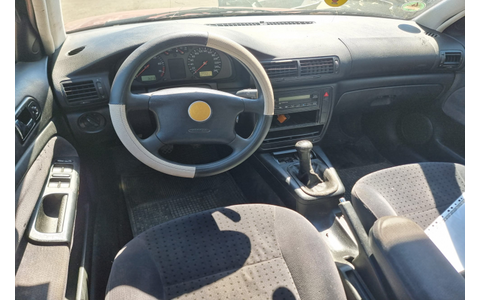 Volkswagen Passat B5 (1996 - 2000) - imagine 5