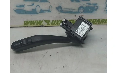 Maneta stergatoare 1k0837886a Volkswagen Golf 5 (2003 - 2009) - imagine 2