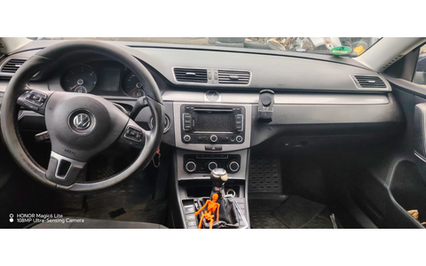 Volkswagen Passat B7 (2010 - 2015) - imagine 6